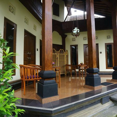 Loka Sari Guest House And Spa Ubud Esterno foto