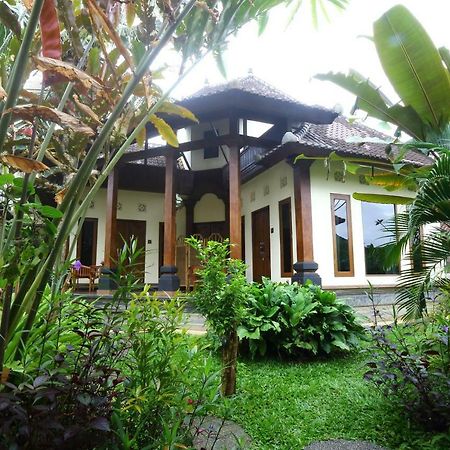 Loka Sari Guest House And Spa Ubud Esterno foto