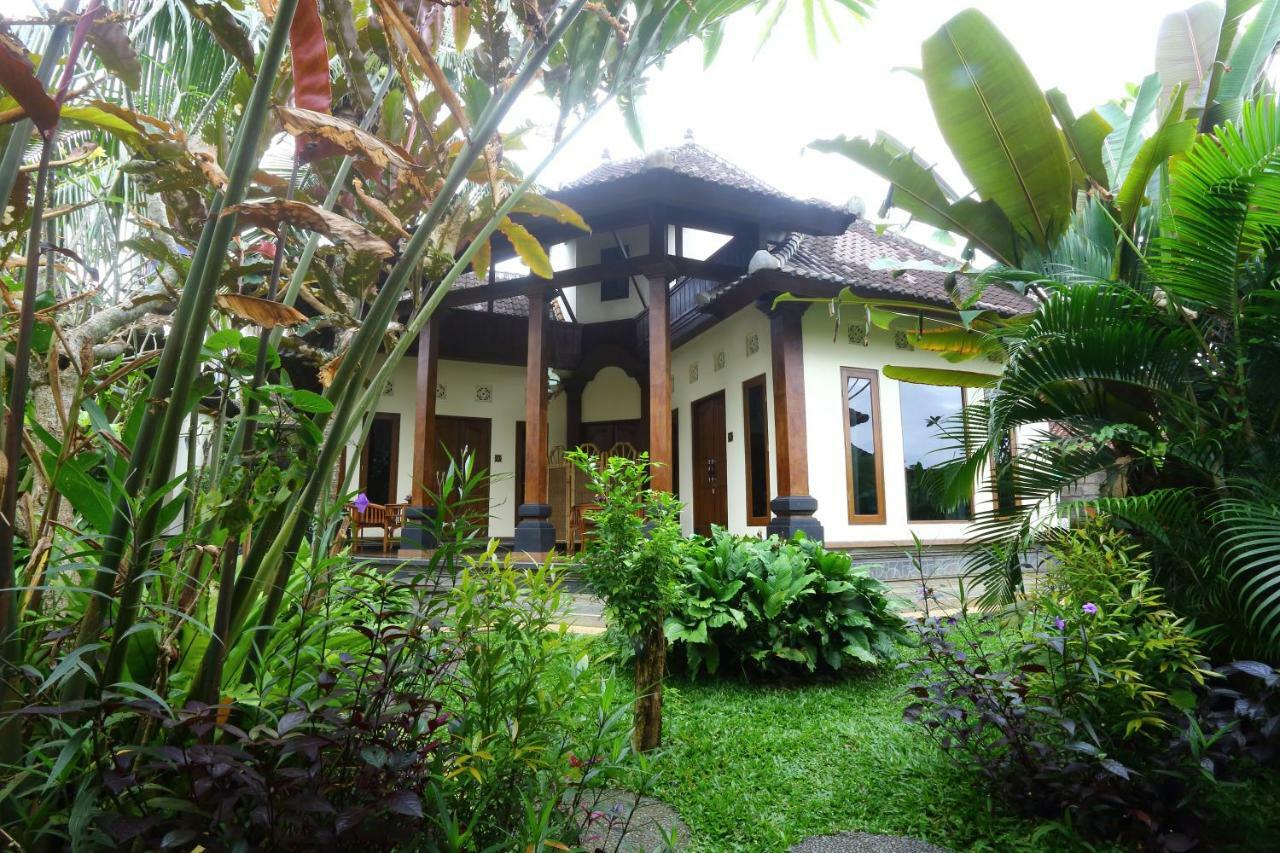 Loka Sari Guest House And Spa Ubud Esterno foto